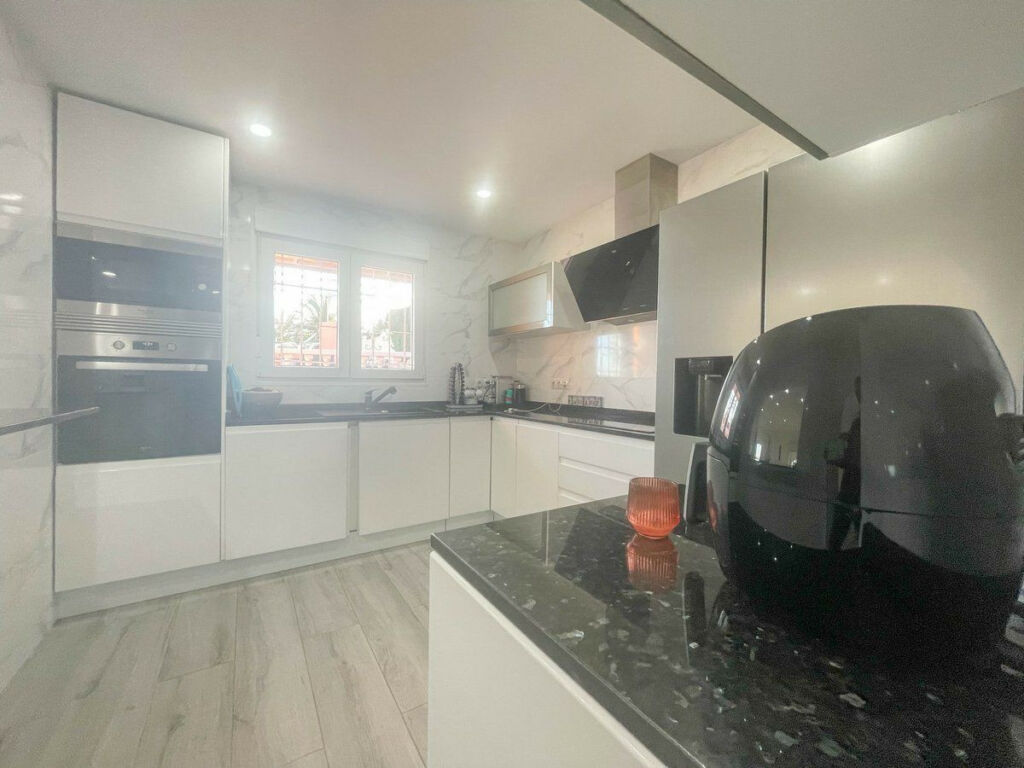 Detached Villa Calpe Alicante - image 12