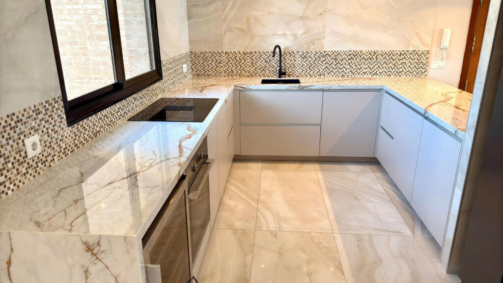 Middle Floor Apartment Benidorm Alicante - image 13