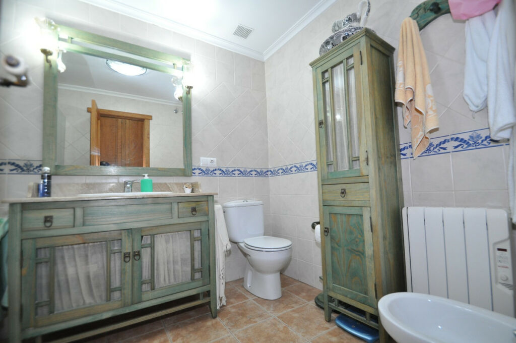 Townhouse Pinoso Alicante - image 14