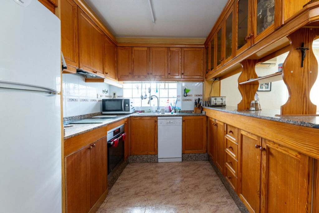 Detached Villa Los Altos Alicante - image 14