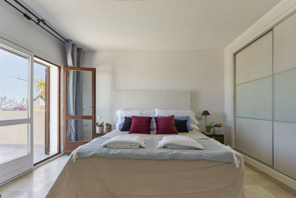 Semi-Detached House The Golden Mile Málaga - image 14