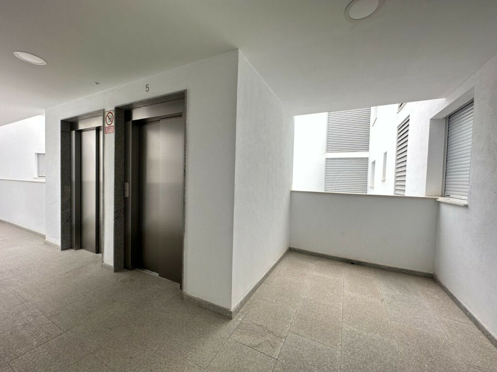 Middle Floor Apartment Nueva Andalucía Málaga - image 14