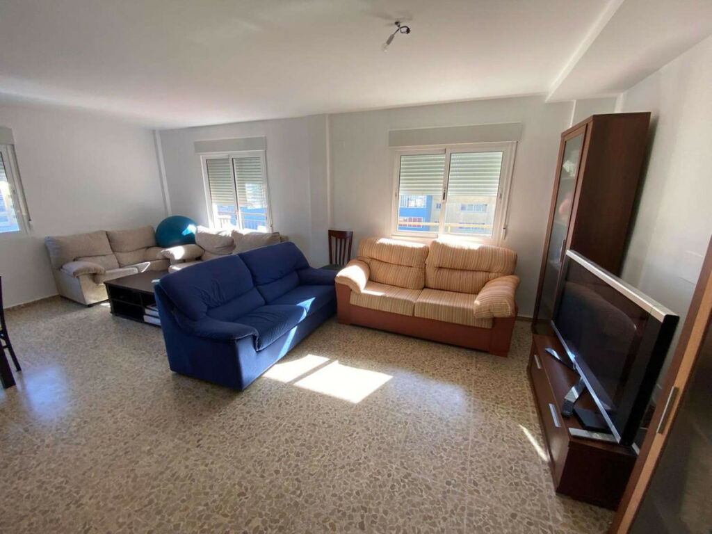 Middle Floor Apartment Fuengirola Málaga - image 14