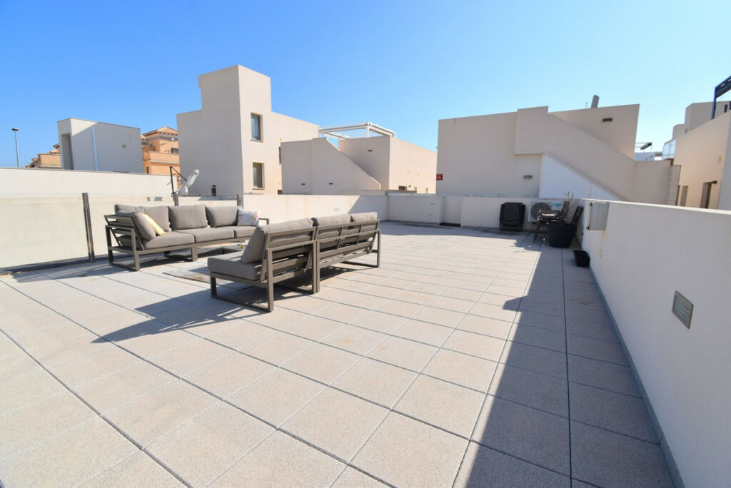 Detached Villa Villamartin Alicante - image 14