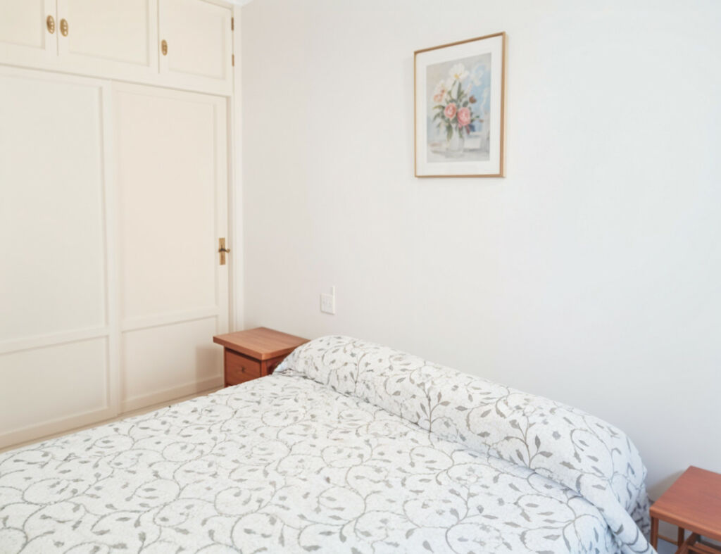 Middle Floor Apartment Estepona Málaga - image 14