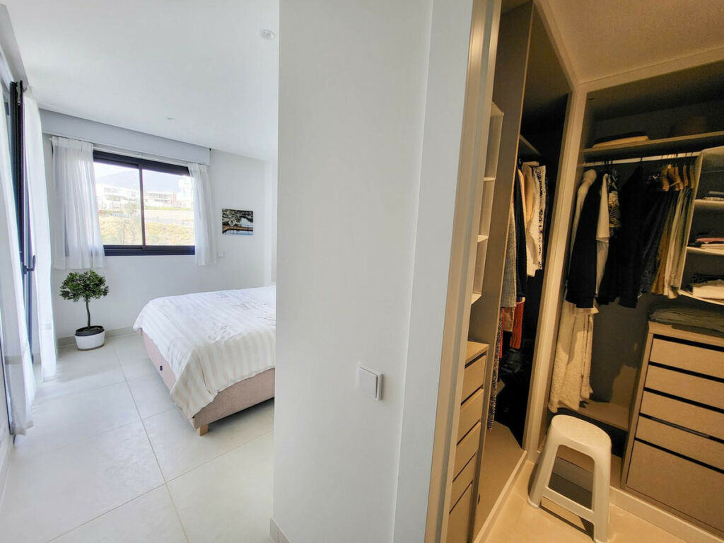 Middle Floor Apartment Fuengirola Málaga - image 14