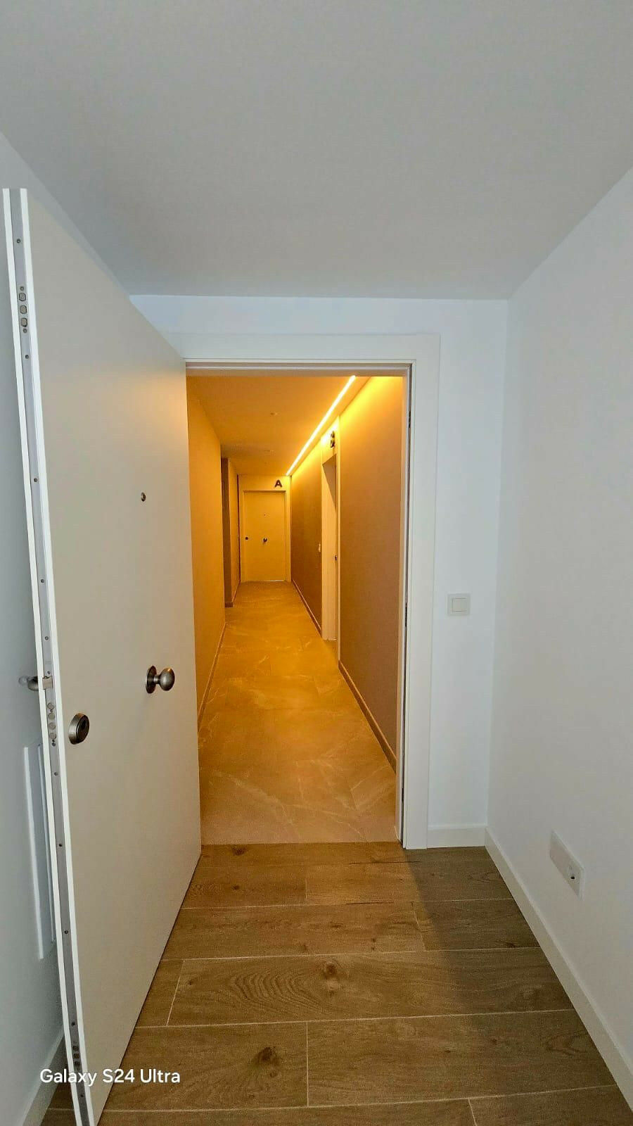 Middle Floor Apartment Estepona Málaga - image 18