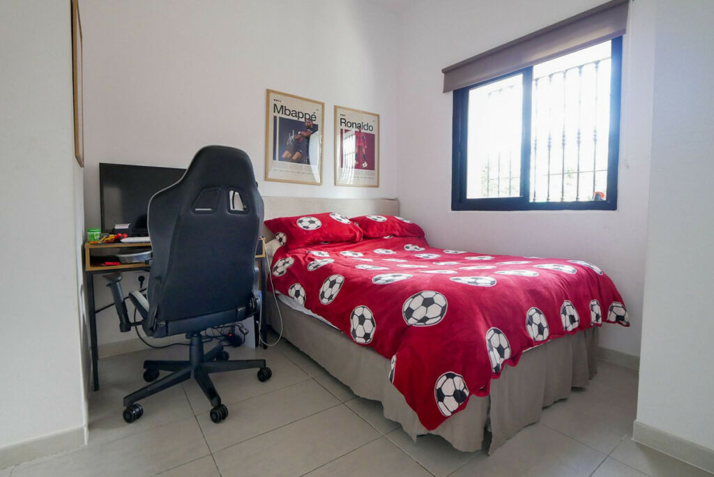 Ground Floor Apartment Calahonda Málaga - image 14