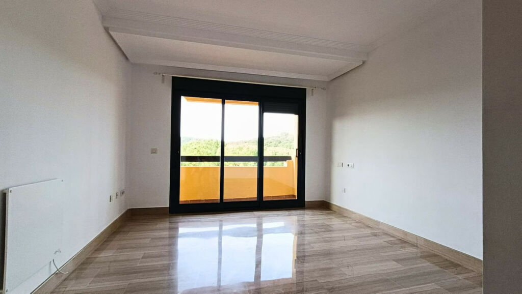 Middle Floor Apartment Sotogrande Alto Cádiz - image 14