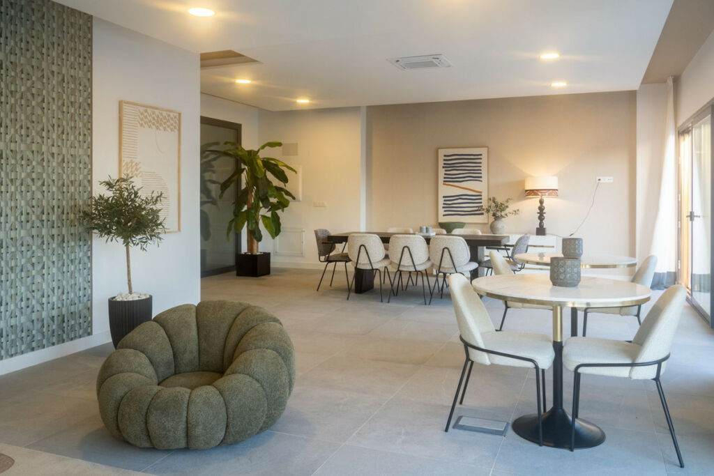 Middle Floor Apartment Selwo Málaga - image 14