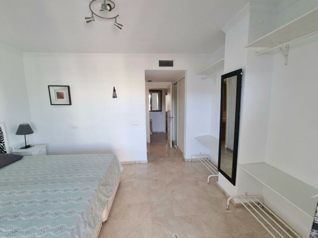 Middle Floor Apartment Puerto Banús Málaga - image 14