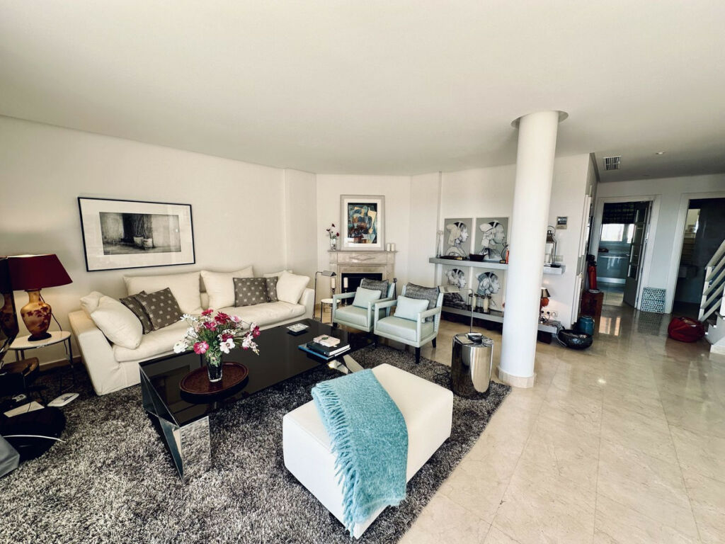 Penthouse Duplex Nueva Andalucía Málaga - image 13