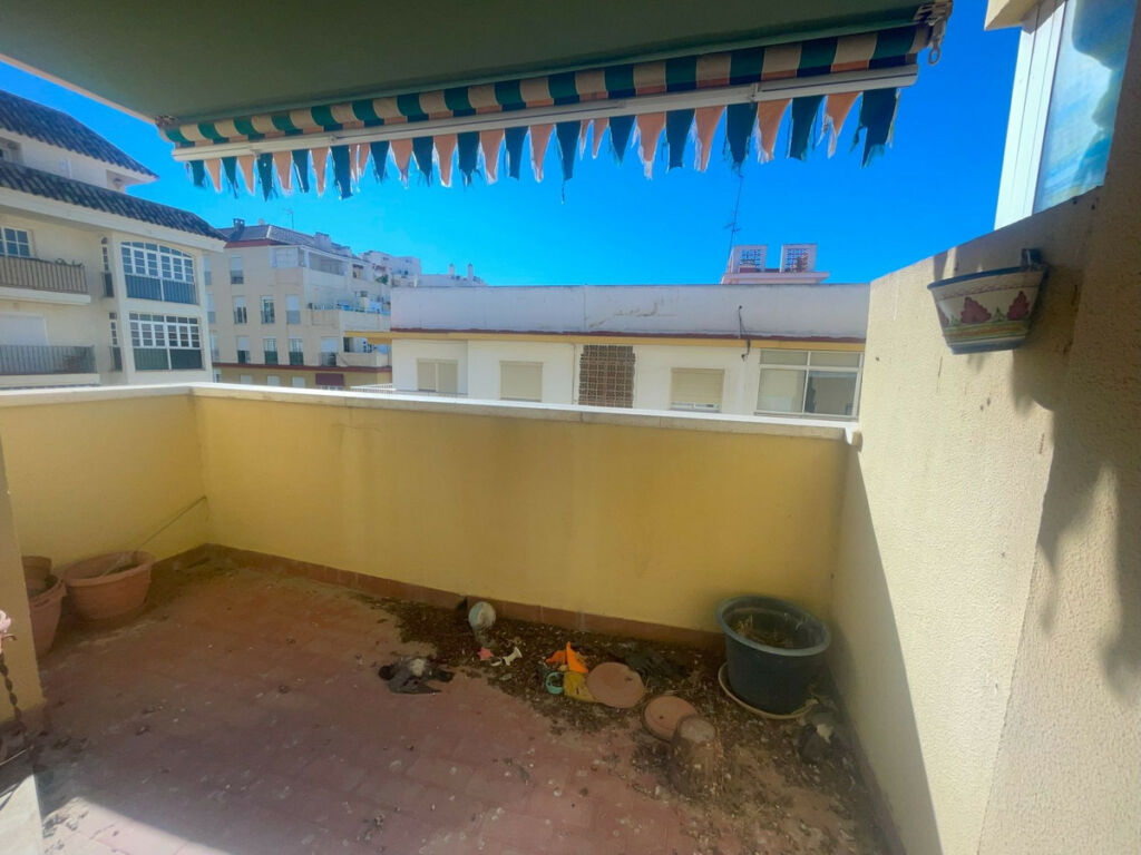 Middle Floor Apartment Estepona Málaga - image 14