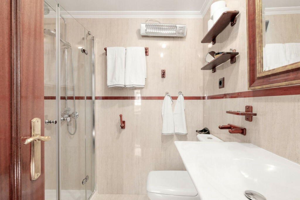 Middle Floor Apartment Torremolinos Málaga - image 15