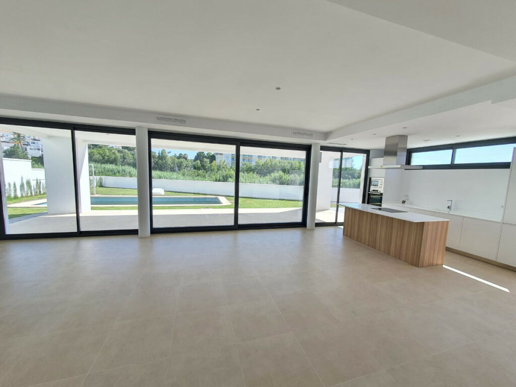 Detached Villa La Duquesa Málaga - image 15