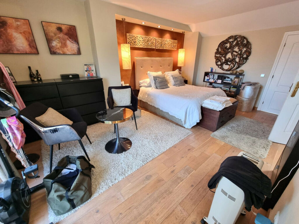 Top Floor Apartment Estepona Málaga - image 15