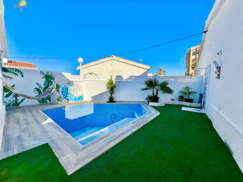 Bungalow Torrevieja Alicante - image 15