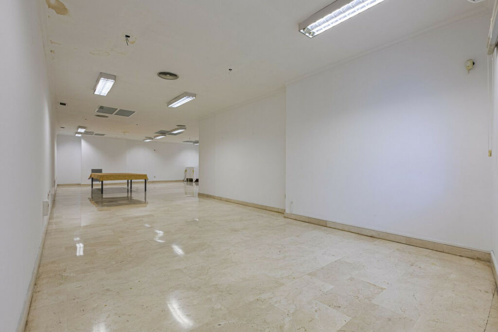 Warehouse Marbella Málaga - image 15