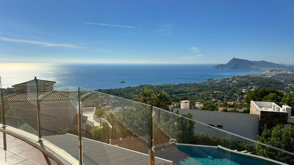 Detached Villa Altea Alicante - image 15