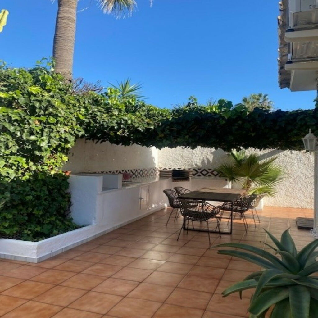 Detached Villa Calahonda Málaga - image 15
