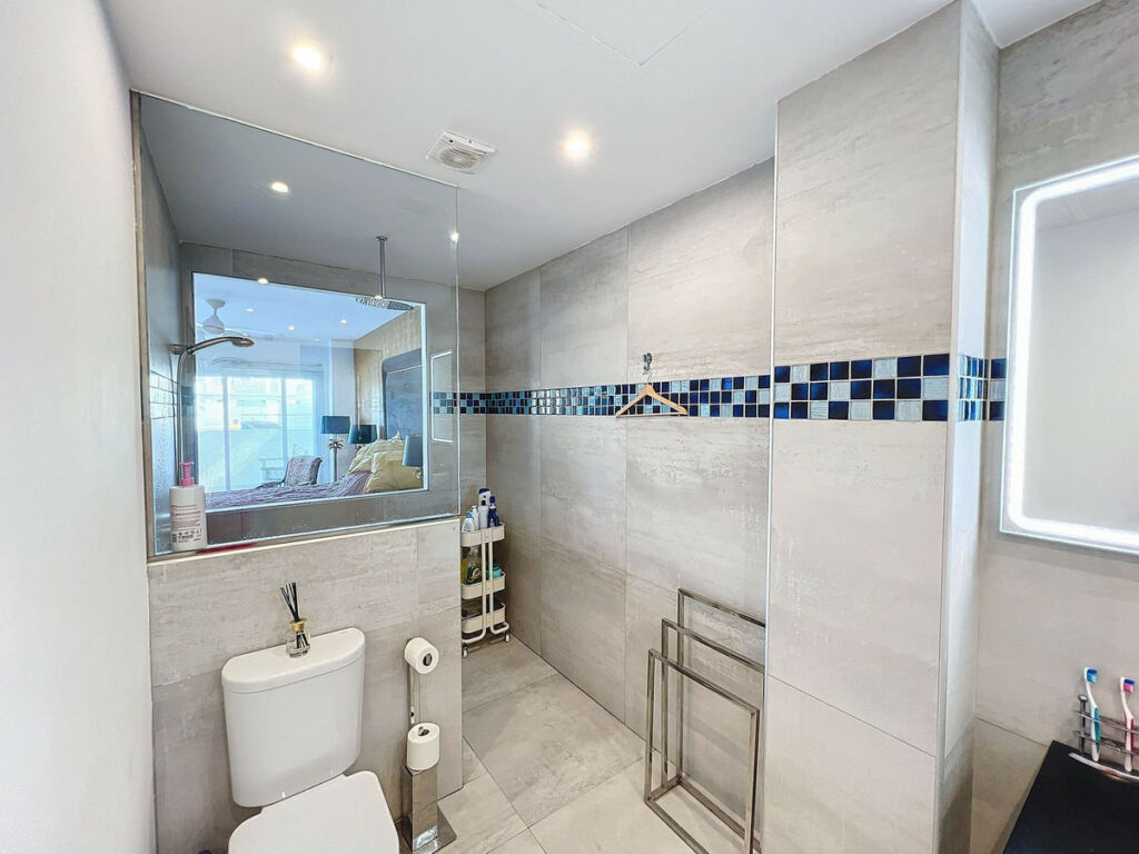 Semi-Detached House Benalmadena Málaga - image 15