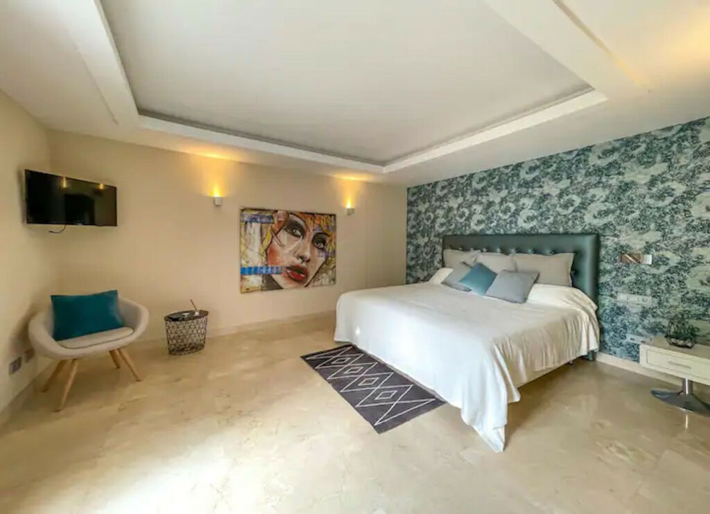 Detached Villa Benahavís Málaga - image 15