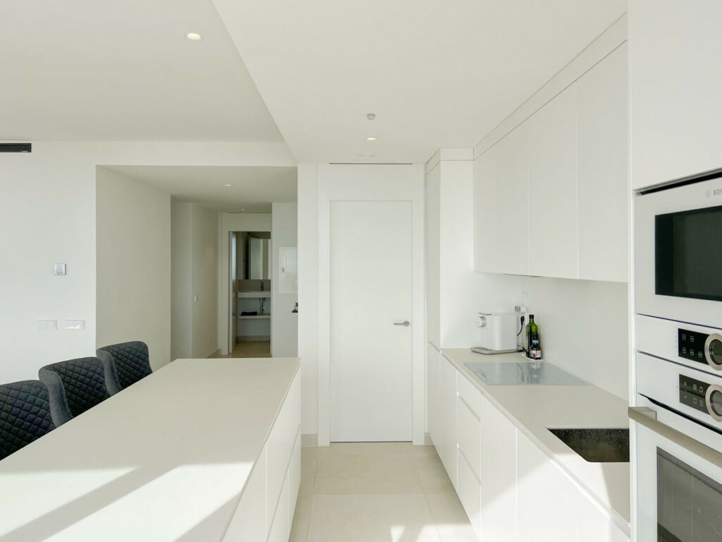 Middle Floor Apartment Higueron Málaga - image 15