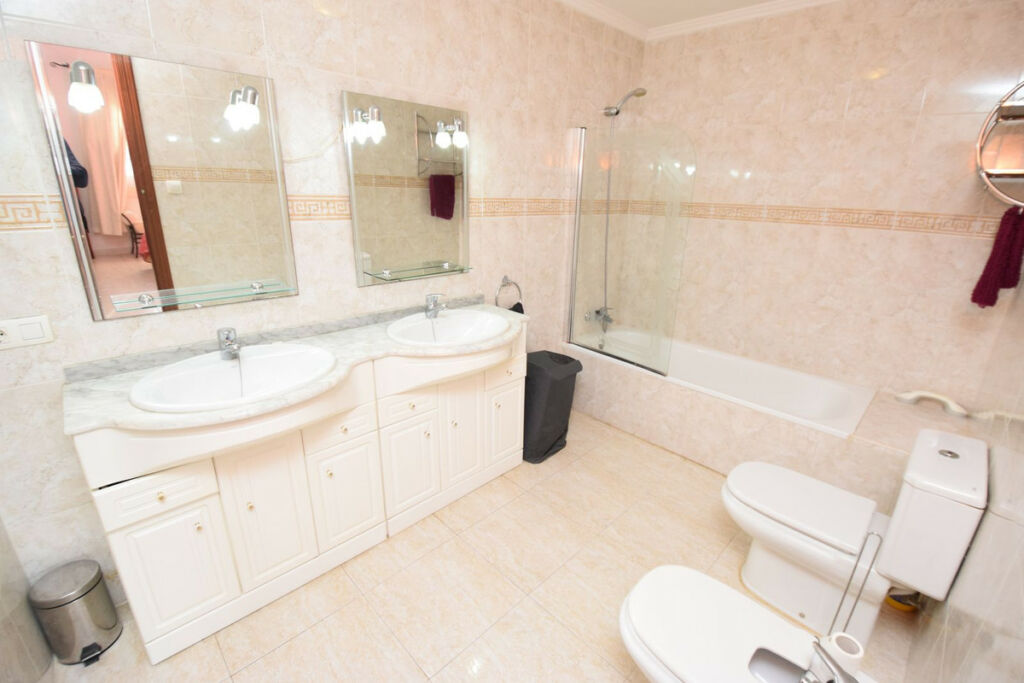 Middle Floor Apartment La Cala de Mijas Málaga - image 16