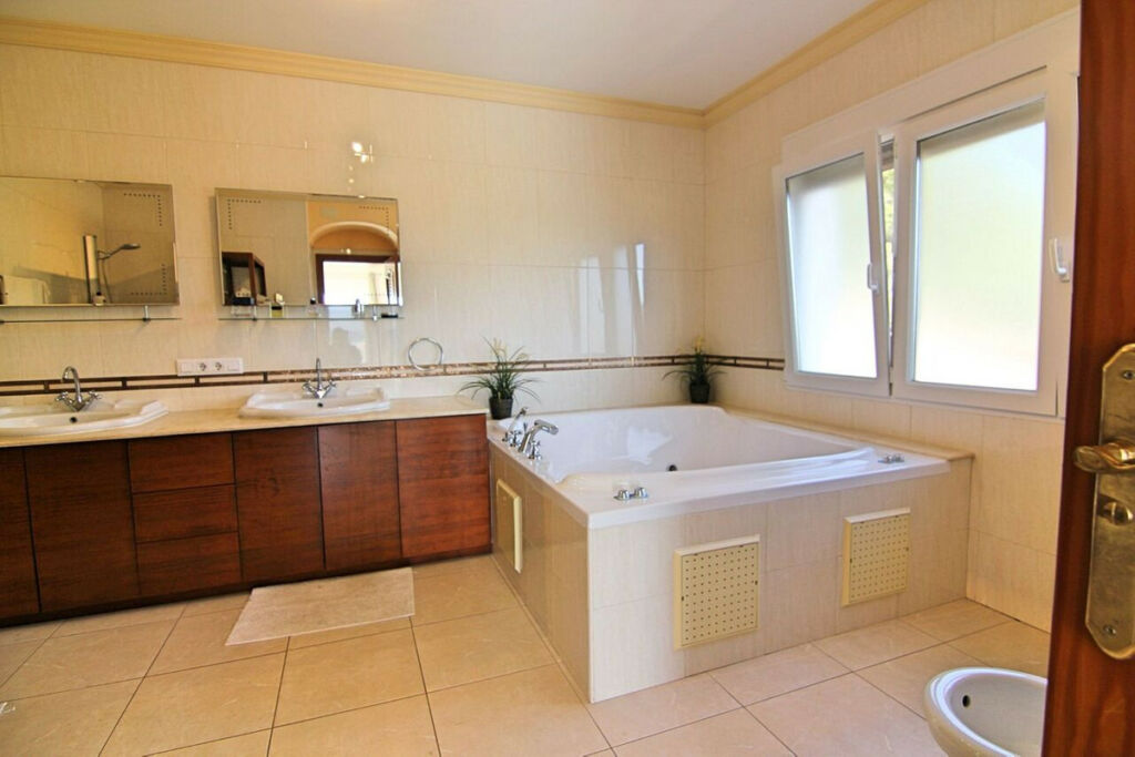 Detached Villa Javea Alicante - image 26