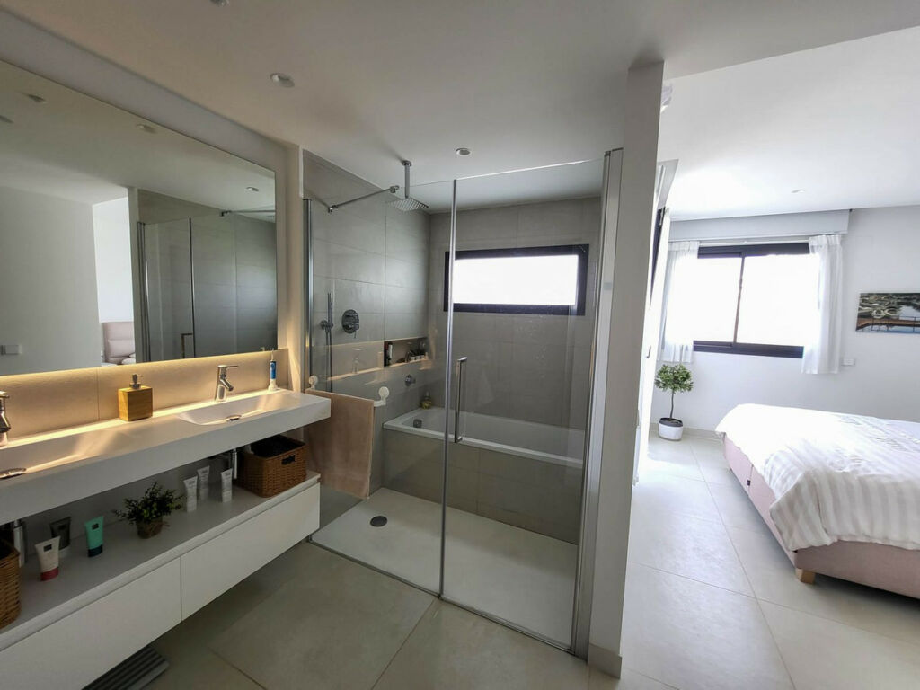 Middle Floor Apartment Fuengirola Málaga - image 16