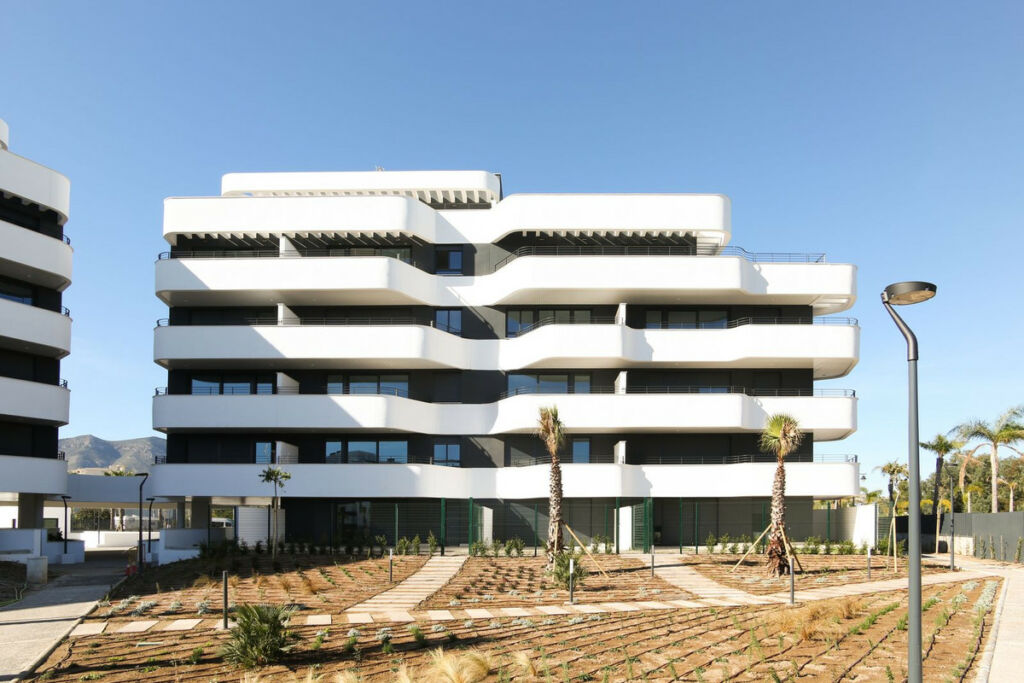 Middle Floor Apartment Los Alamos Málaga - image 16