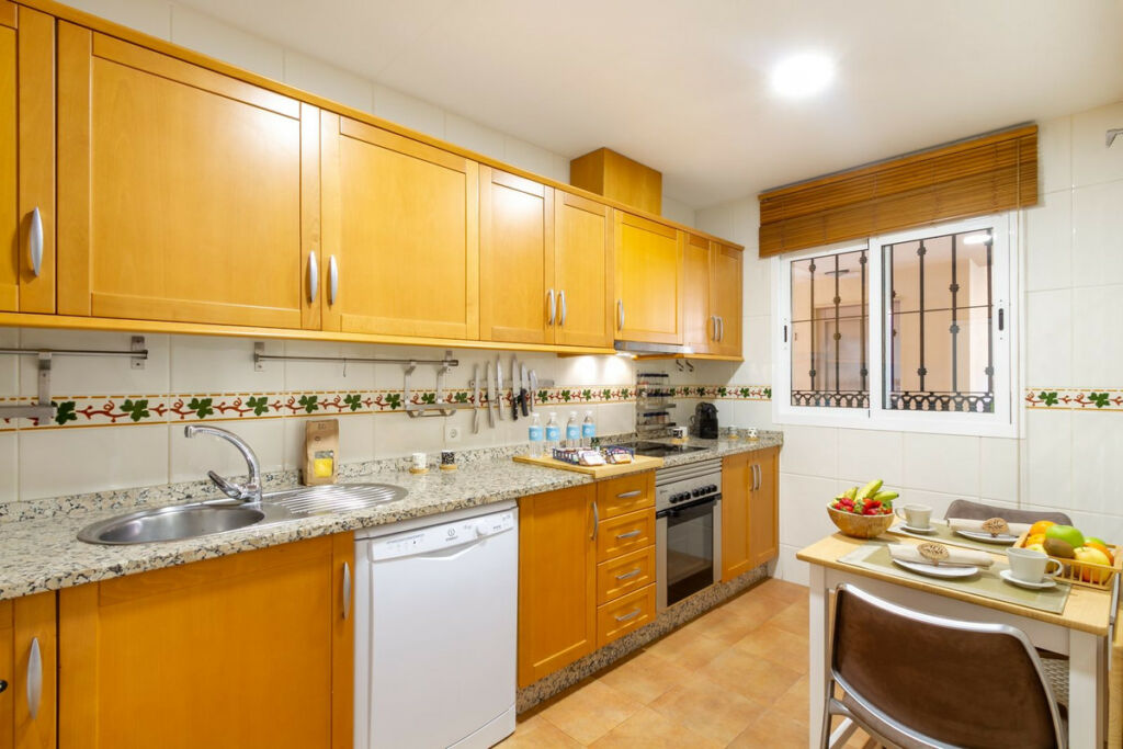 Middle Floor Apartment Elviria Málaga - image 23