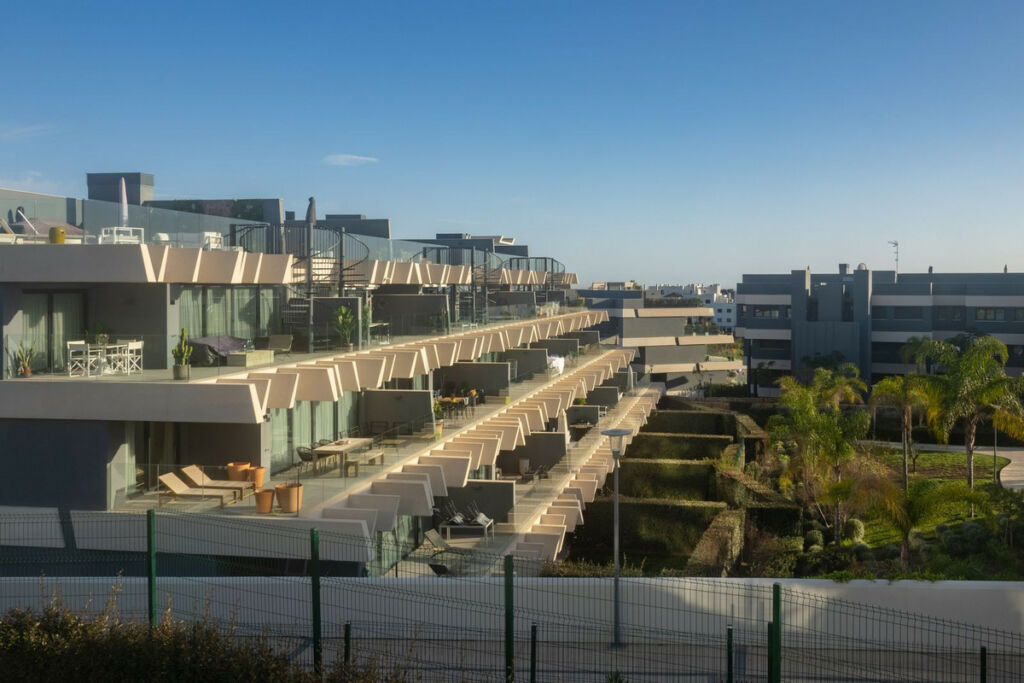 Middle Floor Apartment Selwo Málaga - image 19