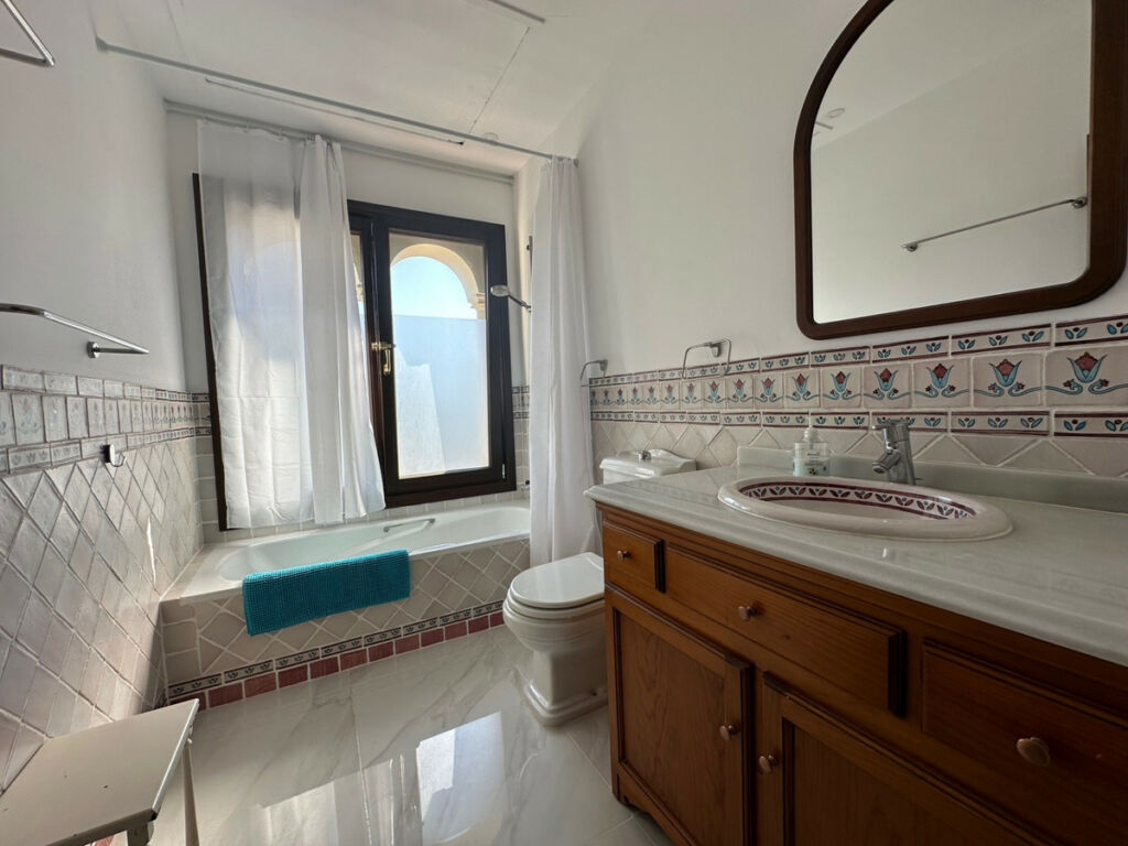 Detached Villa San Pedro de Alcántara Málaga - image 16