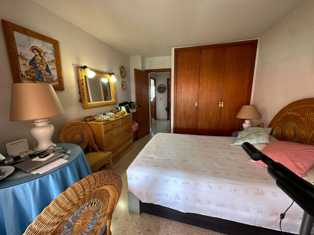 Middle Floor Apartment Benidorm Alicante - image 16
