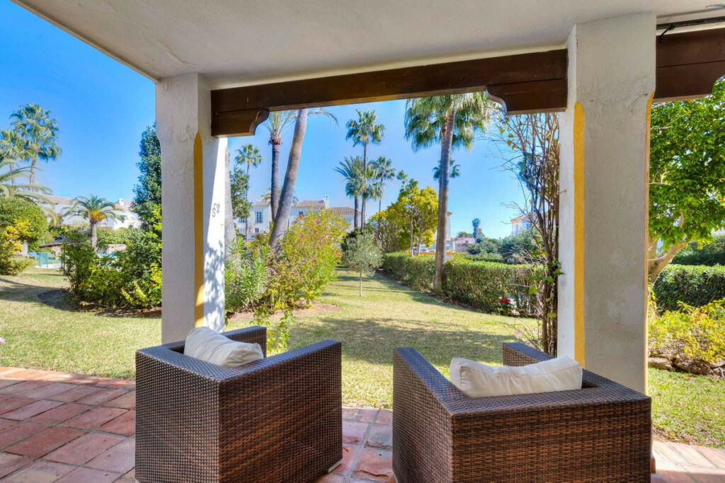 Townhouse Estepona Málaga - image 16