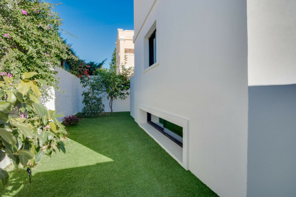 Detached Villa Costalita Málaga - image 16