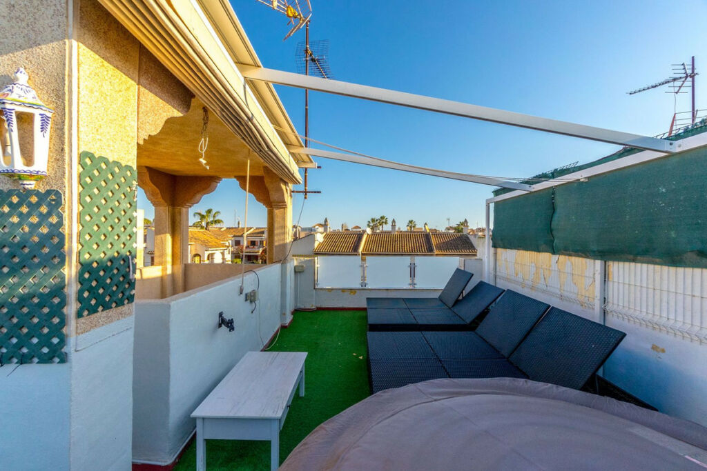 Townhouse Torrevieja Alicante - image 16