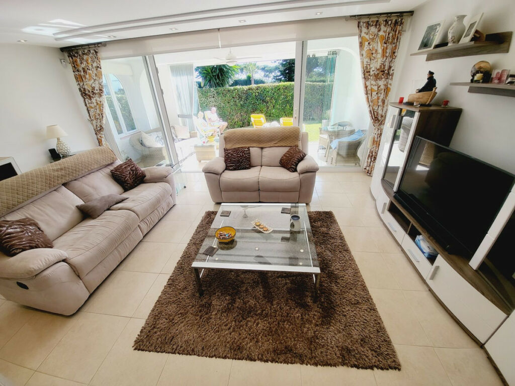 Townhouse Miraflores Málaga - image 16
