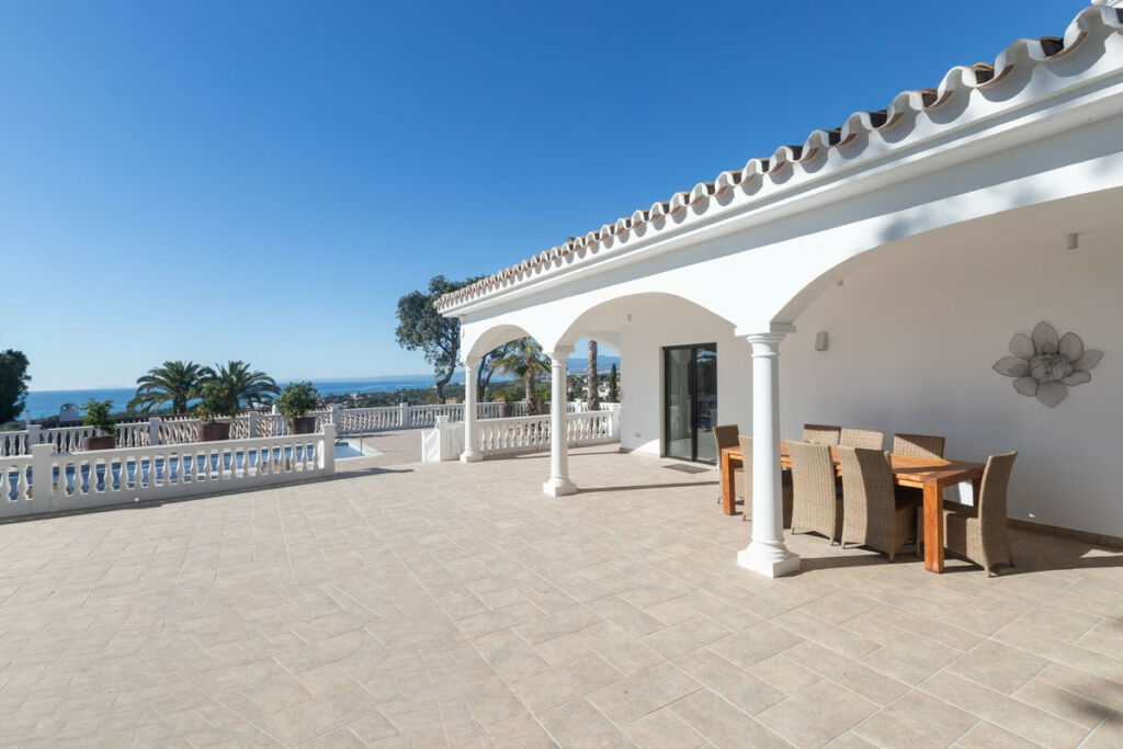Detached Villa Elviria Málaga - image 18