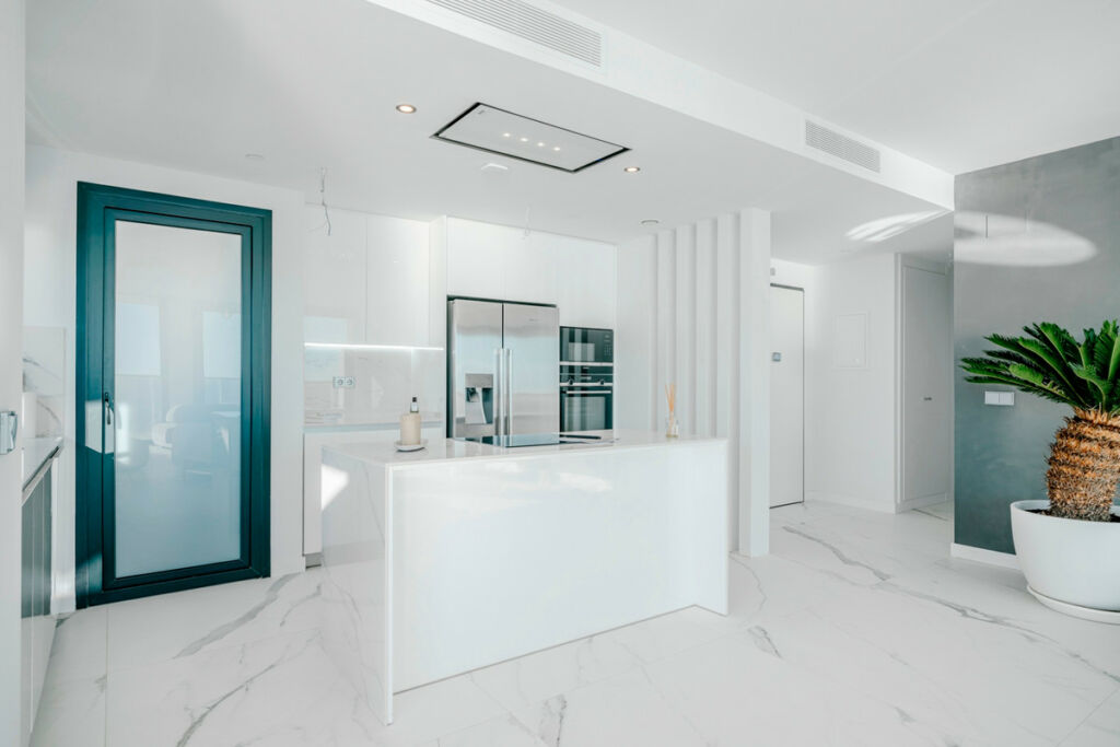 Middle Floor Apartment Benidorm Alicante - image 17