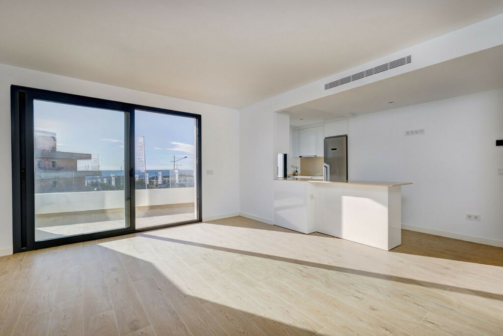 Middle Floor Apartment Estepona Málaga - image 17