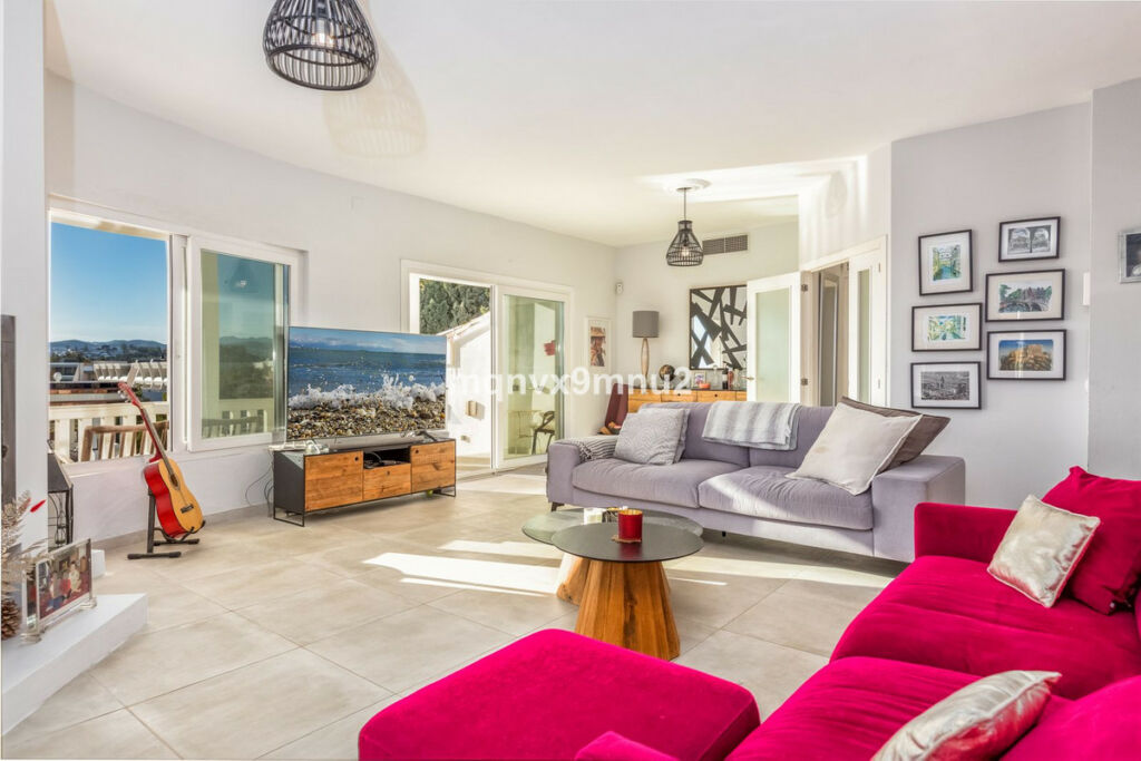 Detached Villa El Chaparral Málaga - image 20