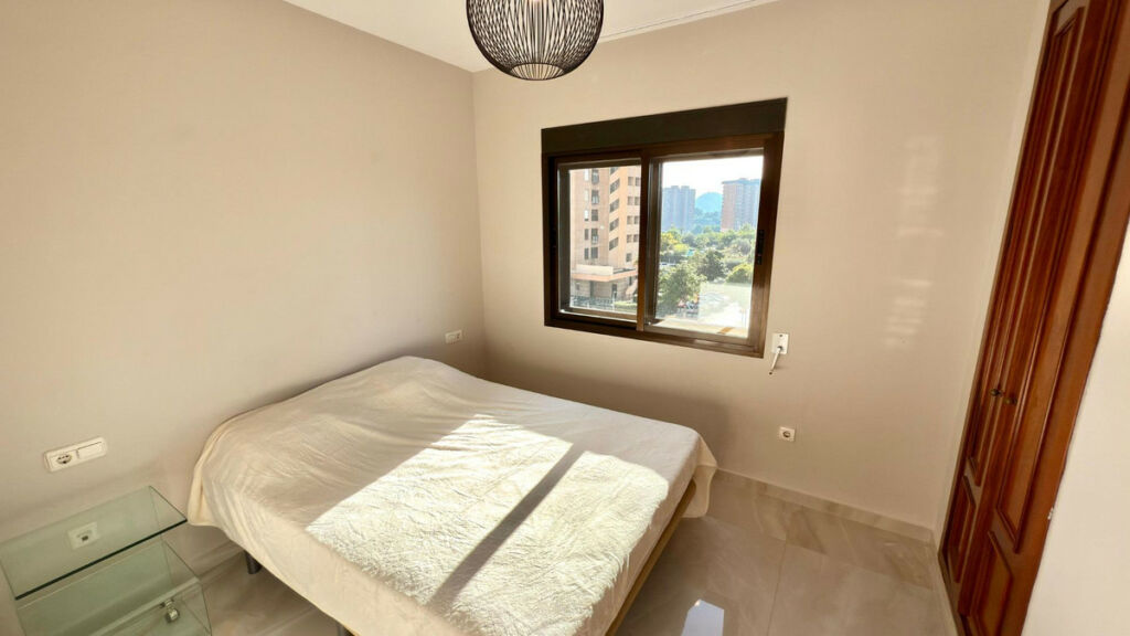 Middle Floor Apartment Benidorm Alicante - image 17