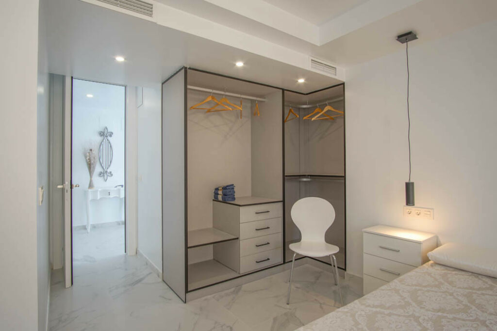 Middle Floor Apartment Benidorm Alicante - image 17