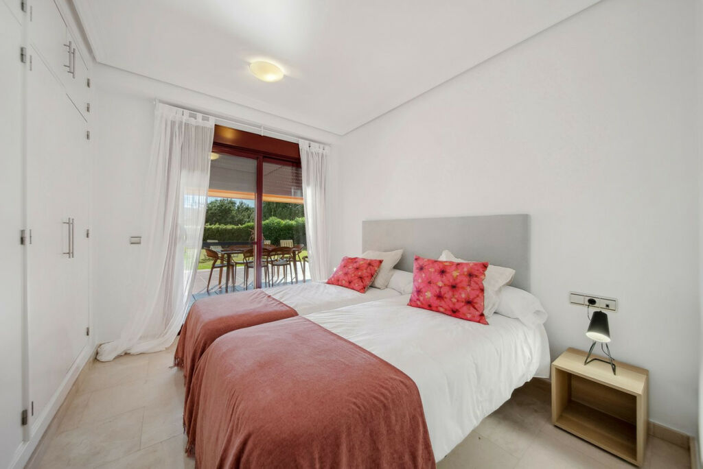 Ground Floor Apartment Casares Playa Málaga - image 17