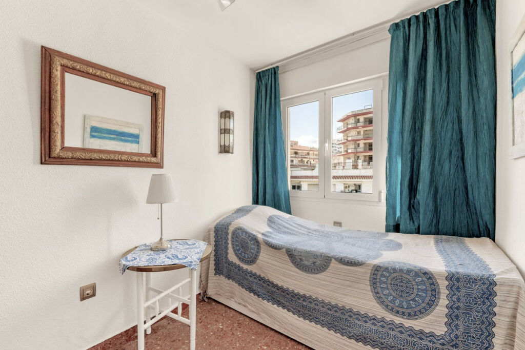 Middle Floor Apartment Torremolinos Málaga - image 17