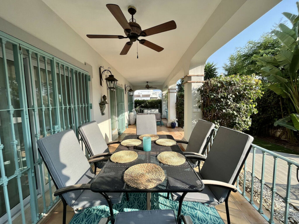 Detached Villa San Pedro de Alcántara Málaga - image 17