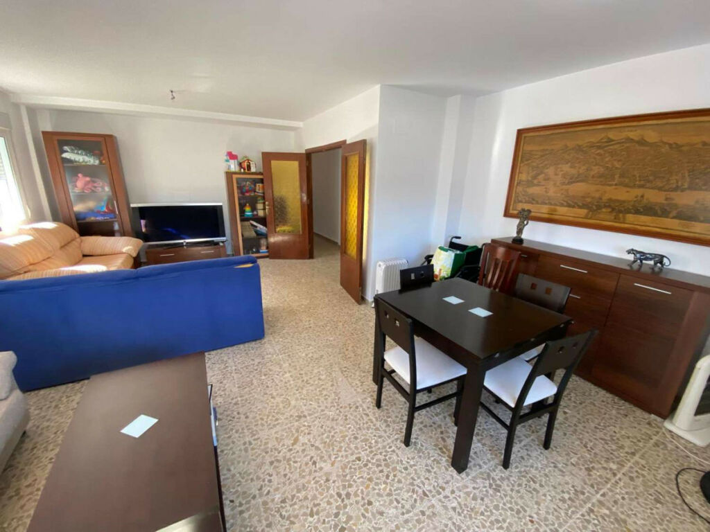 Middle Floor Apartment Fuengirola Málaga - image 17