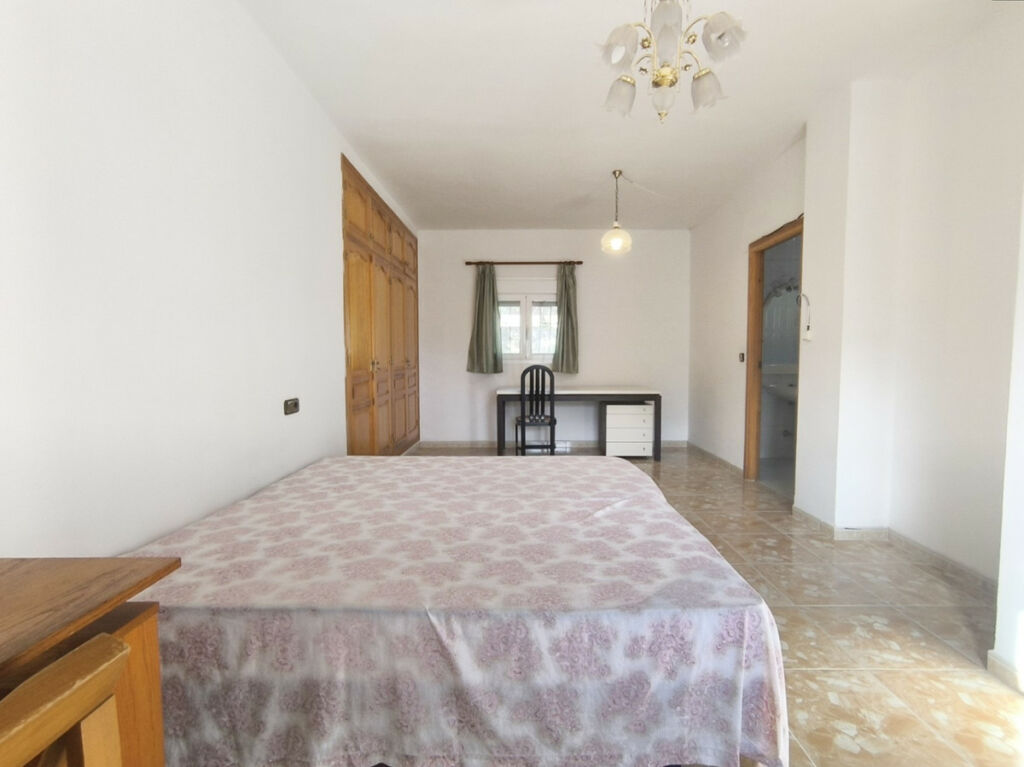Detached Villa Parcent Alicante - image 17